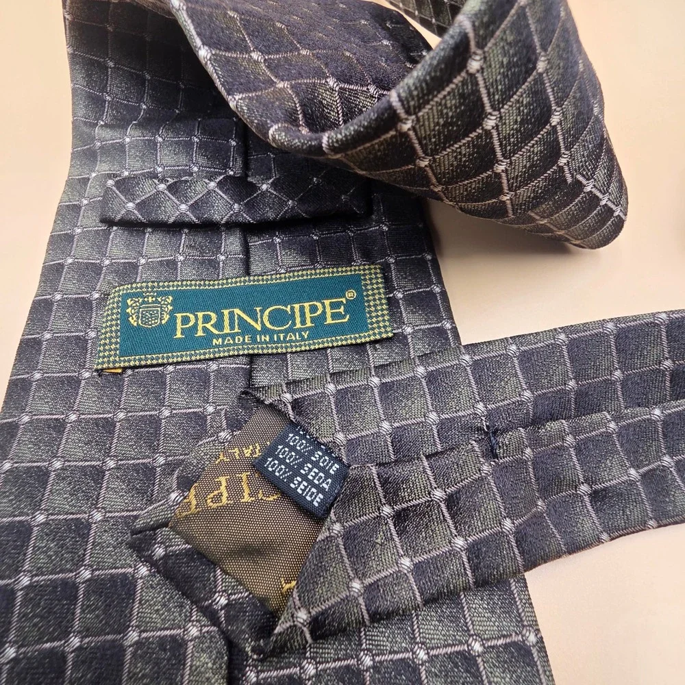 Principe Italy Mens Silk Tie Black Grey Geometric Grid Pattern Professional 3.¾